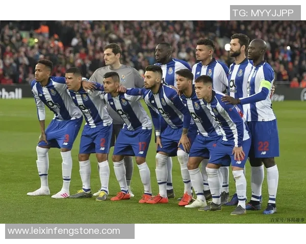 世界杯精彩对决曼城与波尔图战成平局逆转瞬间引发全场欢呼