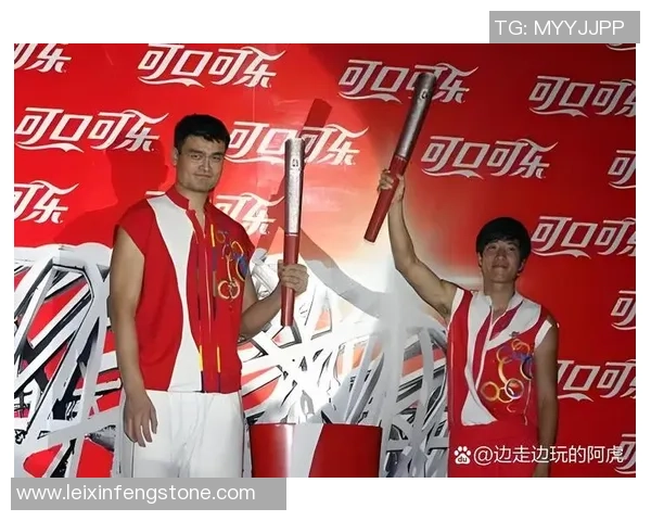 姚明带领篮球队员走进工厂体验生产生活促进体育与工业的深度融合