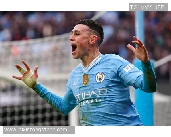 德甲激战：里昂大胜曼城6比2全场沸腾瞬间回顾