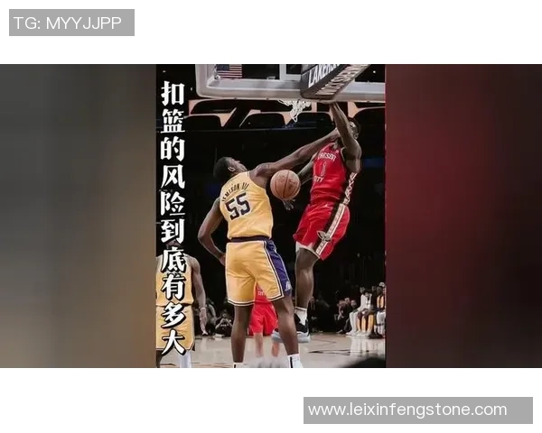 姚明被扣倒的瞬间引发的篮球热潮与球迷热议