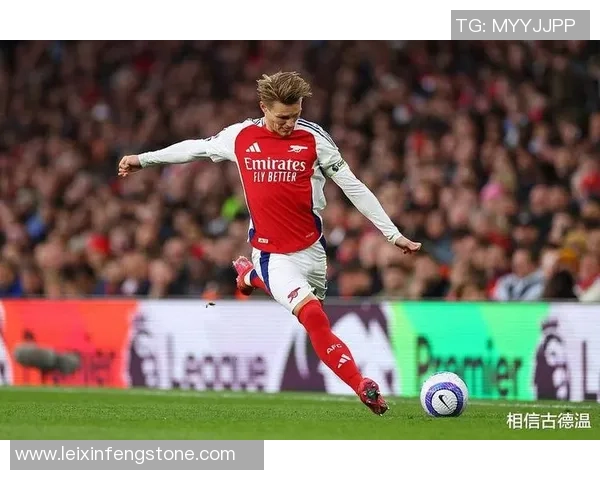 意甲激战巴黎圣日耳曼狂胜阿森纳6比2乌龙球成全场焦点