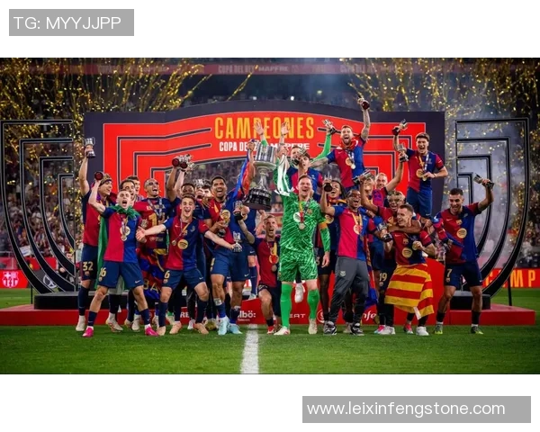 国王杯精彩对决巴萨与尤文图斯战成平局乌龙球成比赛转折点分析