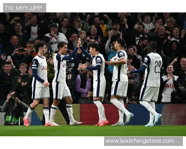 欧联杯精彩对决皇马5-1大胜波尔图帽子戏法点燃全场激情