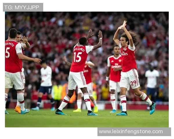 阿森纳大胜国米五球零封战术解析与比赛瞬间回顾