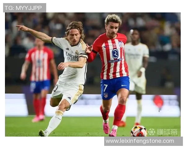 友谊赛巴黎圣日耳曼与马竞激战成平局精彩瞬间引发全场热议 友谊赛巴黎圣日耳曼与马竞激战成平局精彩瞬间引发全场热议