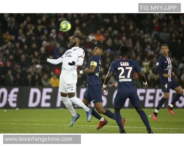 德甲精彩对决AC米兰完胜巴黎圣日耳曼点球大战点燃全场激情