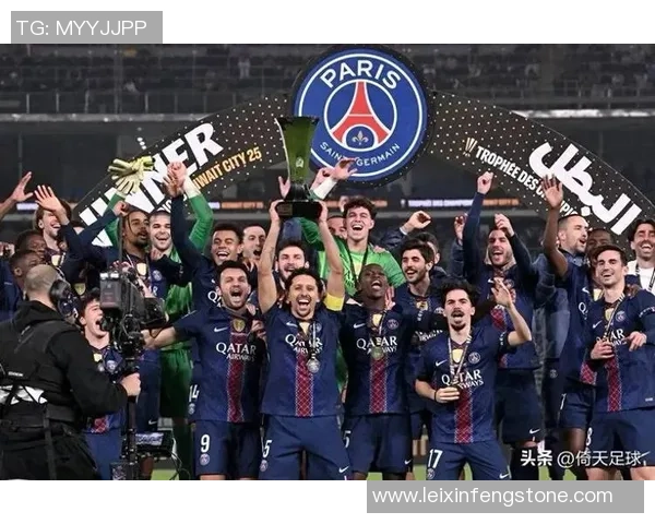 意甲惊天冷门AC米兰狂胜巴黎圣日耳曼5-0帽子戏法引发全场欢呼